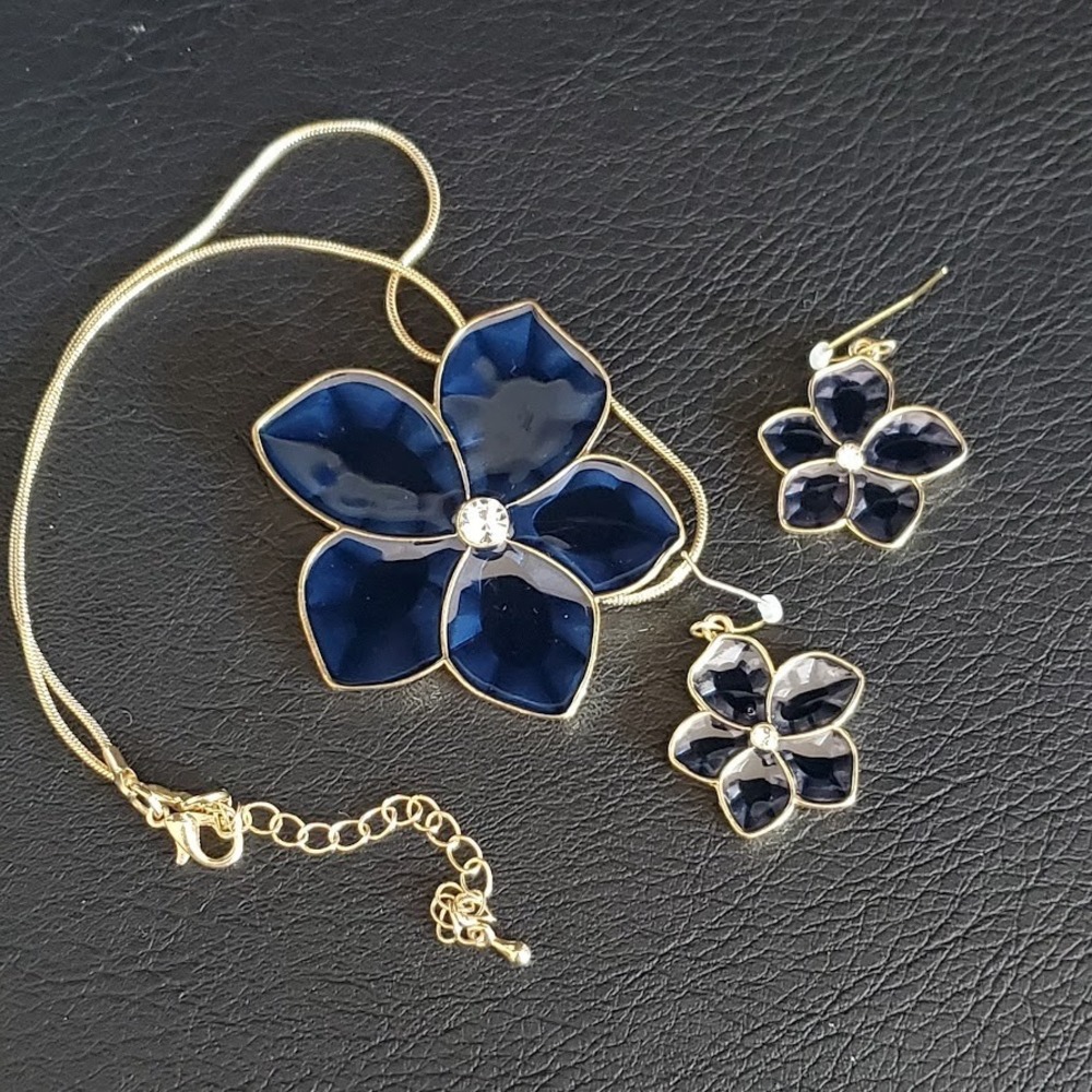 KC Blue Enamel‎ Flower Pendant Necklace and Earrings Jewelry Set